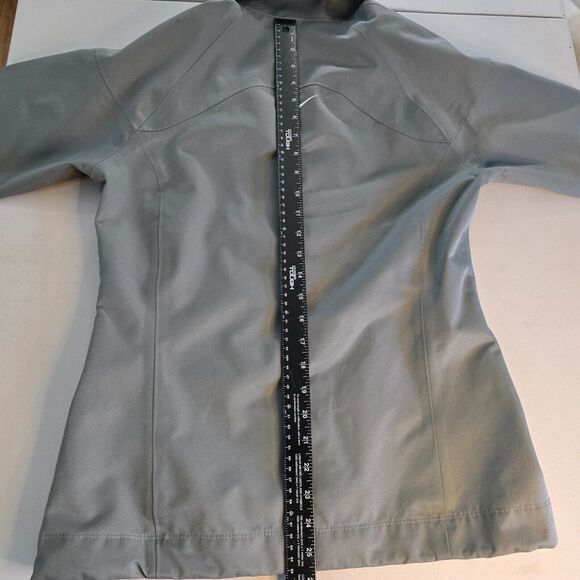 Nike Gray Lightweight Jacket - Picture 9 of 16